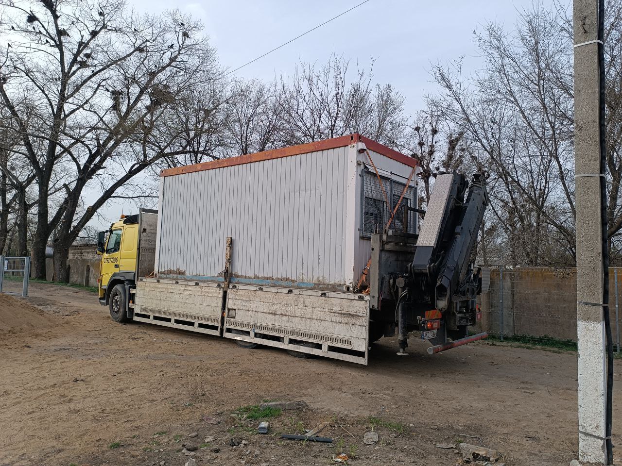 Transport containere șantier