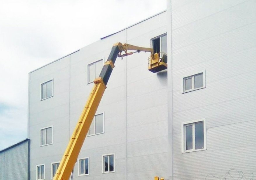 Livrare prin fereastră